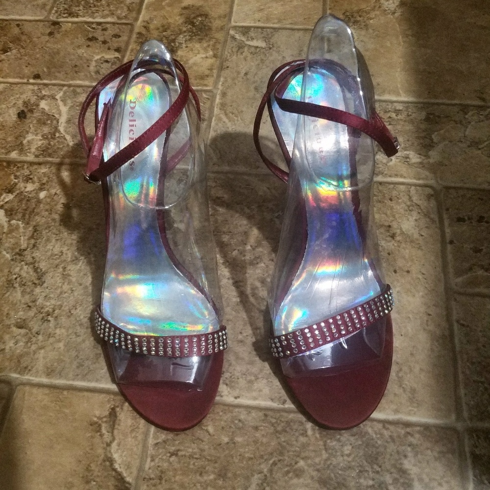 DELICIOUS BURGANDY RHINESTONE HEELS..SIZE 9